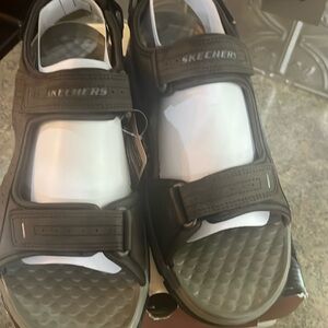 Vegan Skechers Relaxed fit with luxe foam. Velcro straps . Sz 12. NIB!!